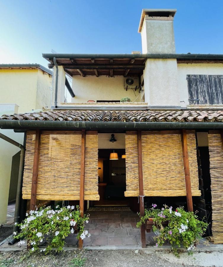 Appartamento Borgo del Nibbio Porto Levante Esterno foto